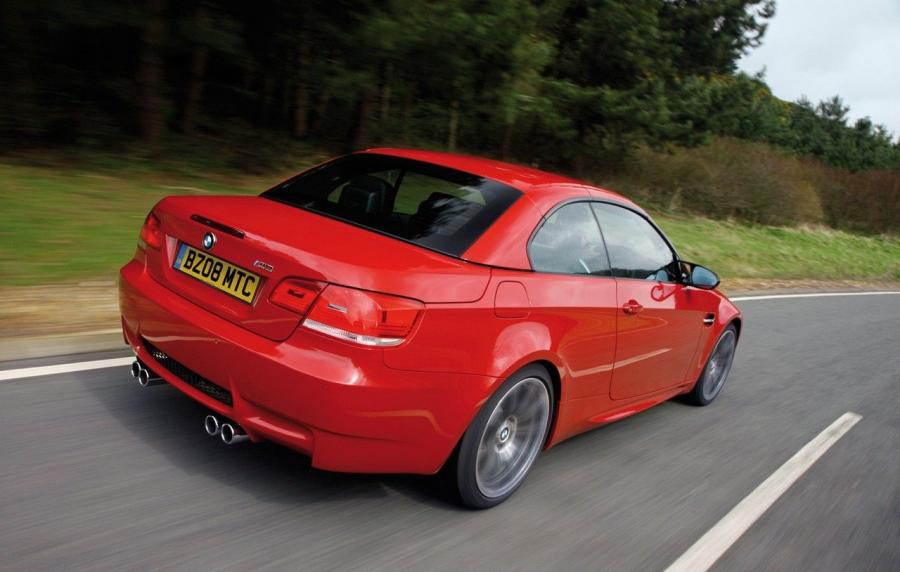  BMW M3 Convertible 2009 года  (фото 26 из 59)